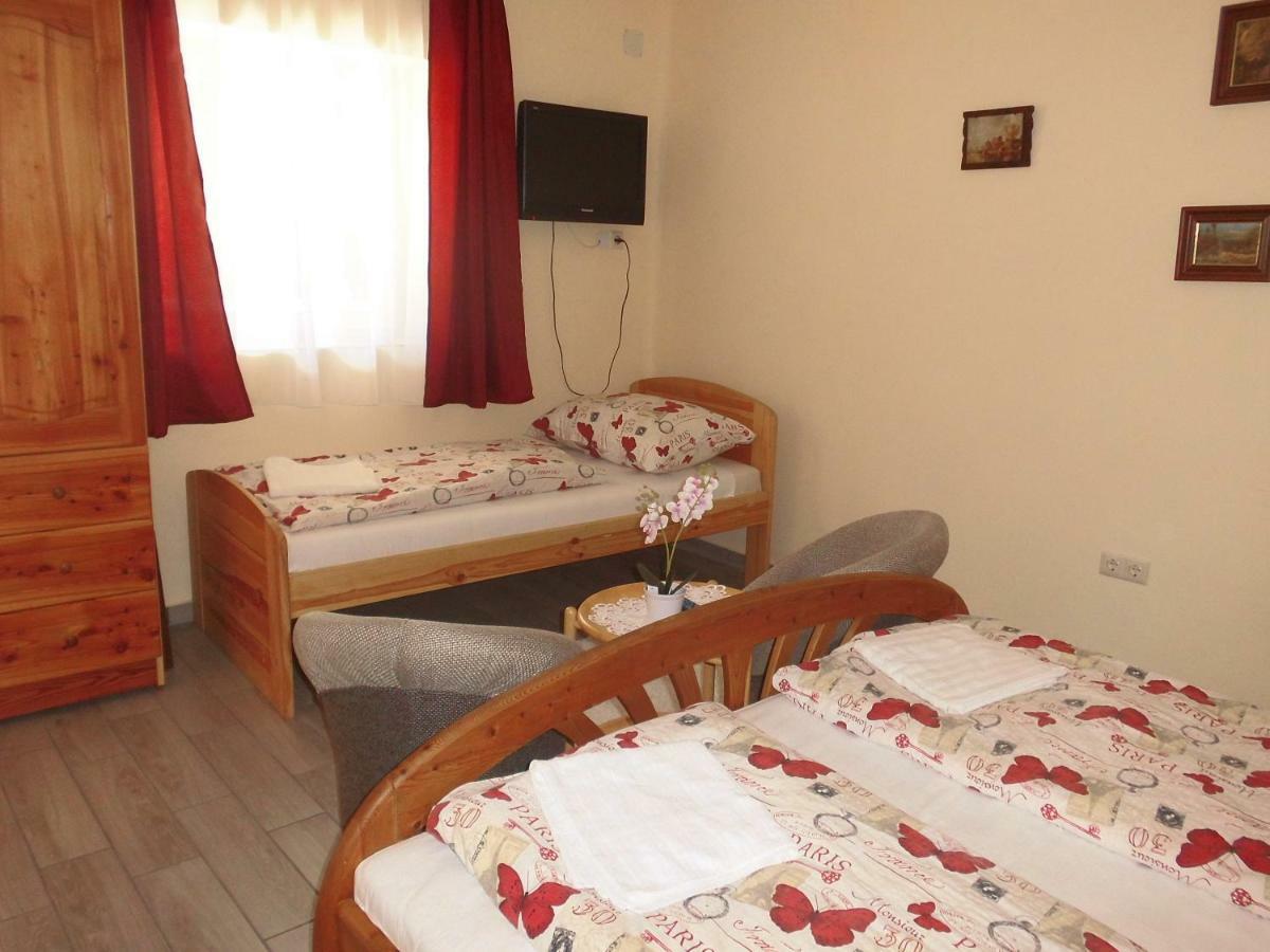 Napfény Apartman Sárospatak Exterior foto